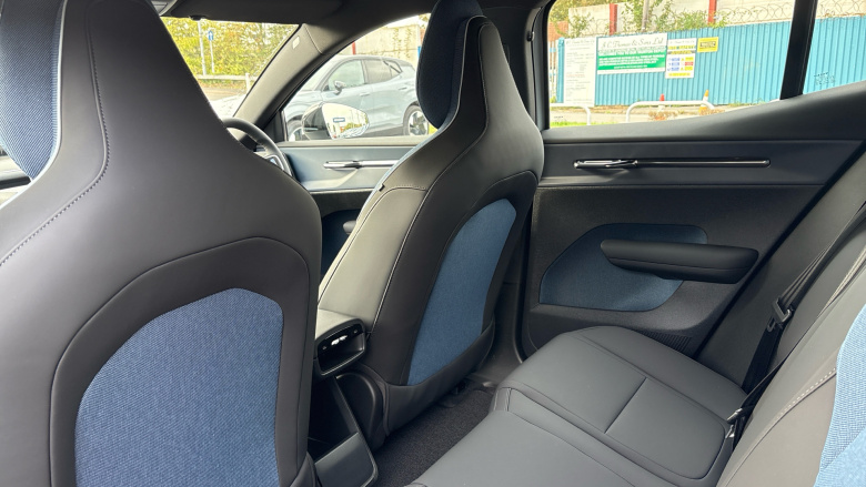 Volvo EX30 315kW Twin Motor Performance Plus 69kWh 5dr Auto Electric Estate